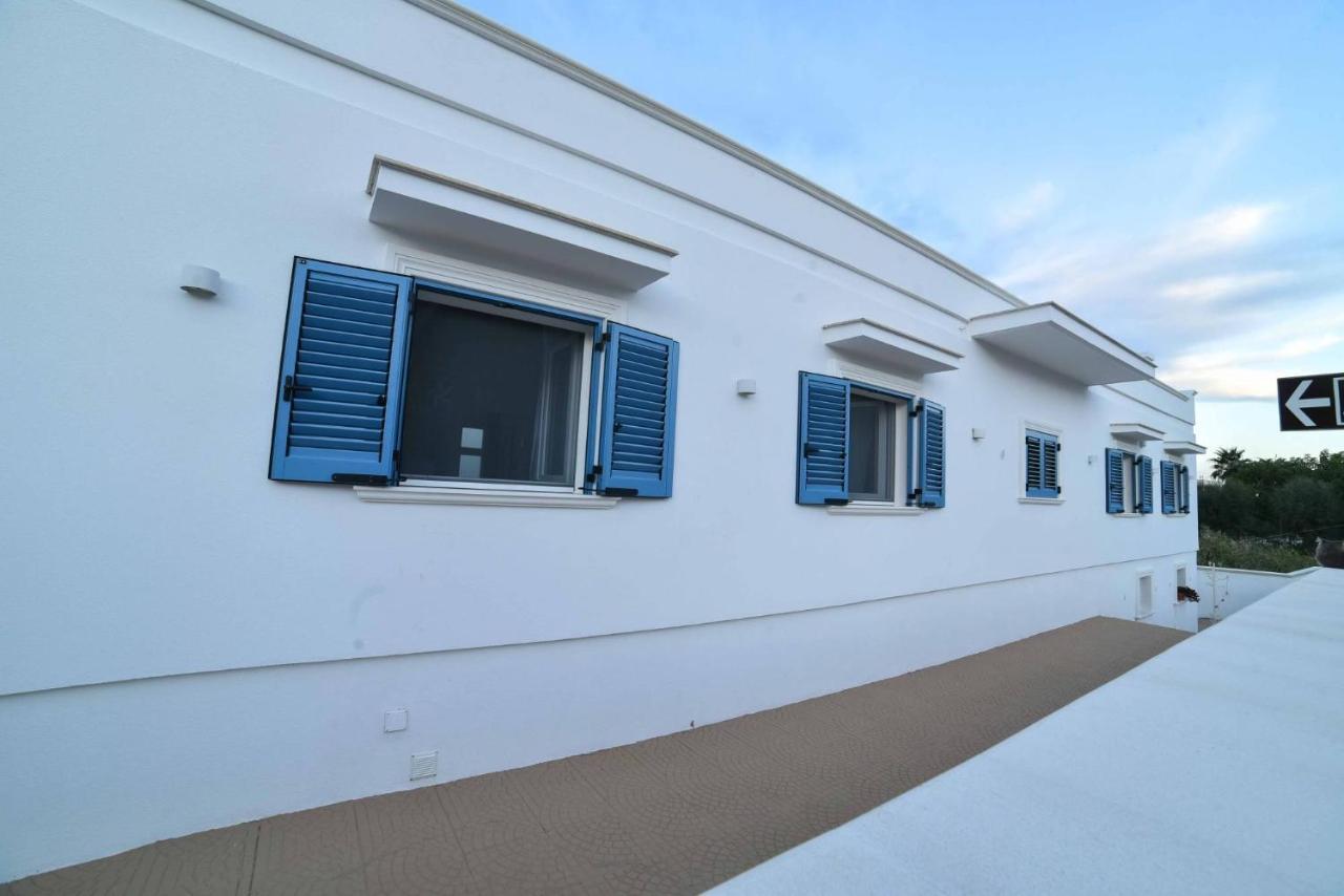La Caletta Bed And Breakfast Torre Santa Sabina Exterior photo