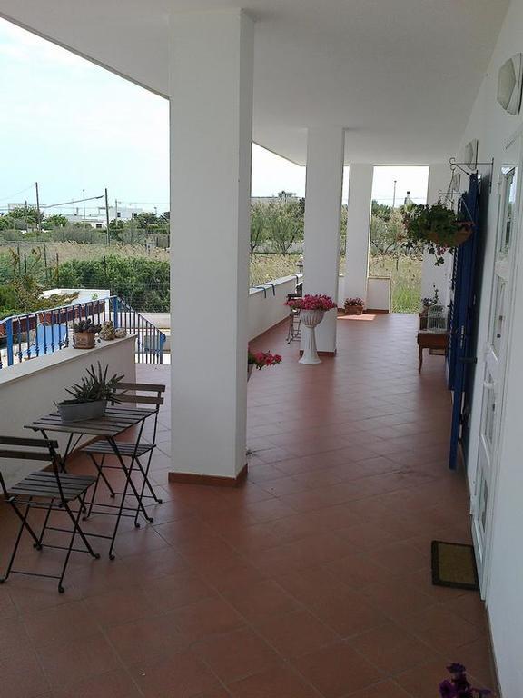 La Caletta Bed And Breakfast Torre Santa Sabina Exterior photo
